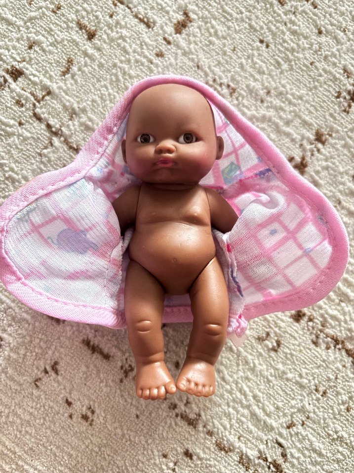 Çok Tatlı Mini Bebek ve Bornoz Seti - Görsel 2