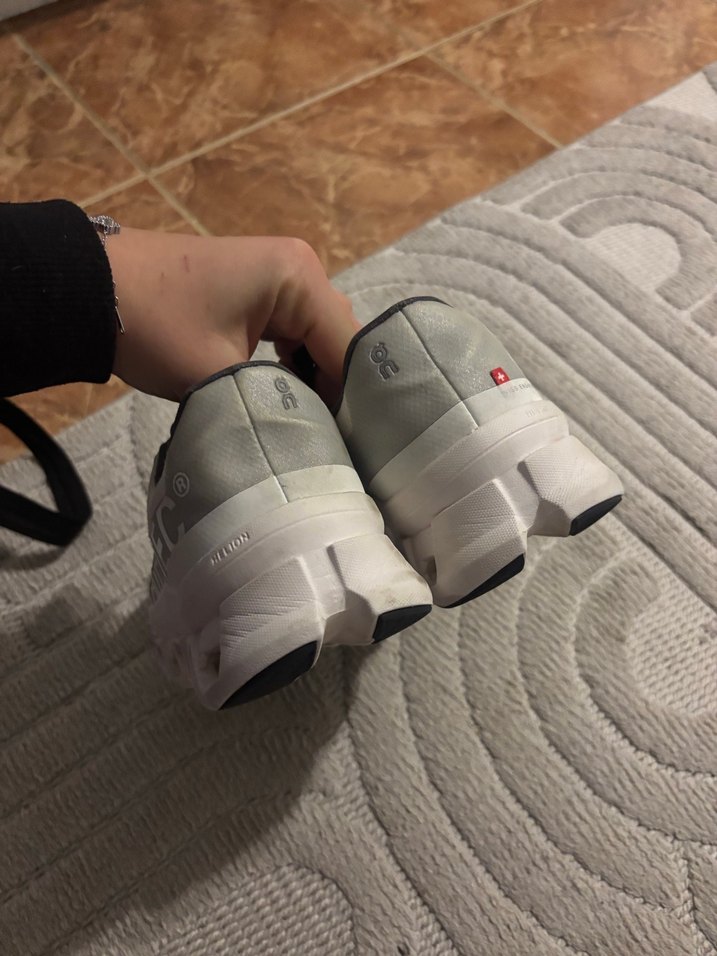 On Running Cloudmonster Spor Ayakkabı - Görsel 3