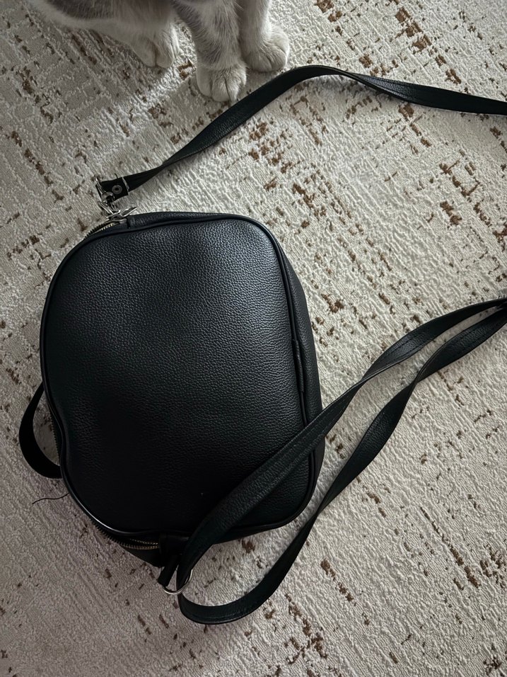 Siyah Deri Kayışlı Punk Çanta - Görsel 4