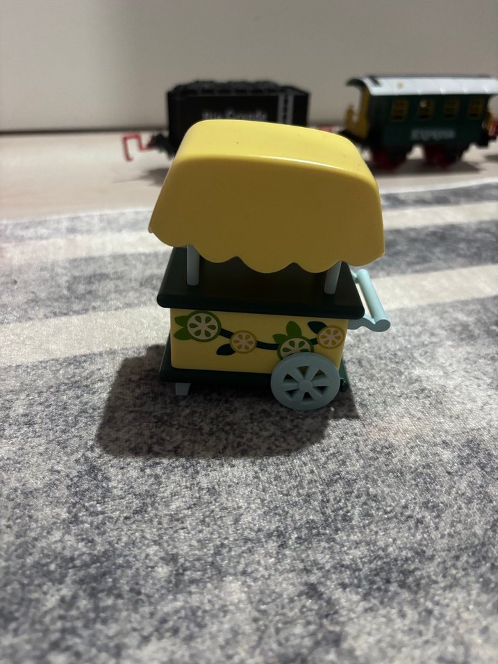 Disney Pixar Orijinal Limonata Araba - Görsel 3