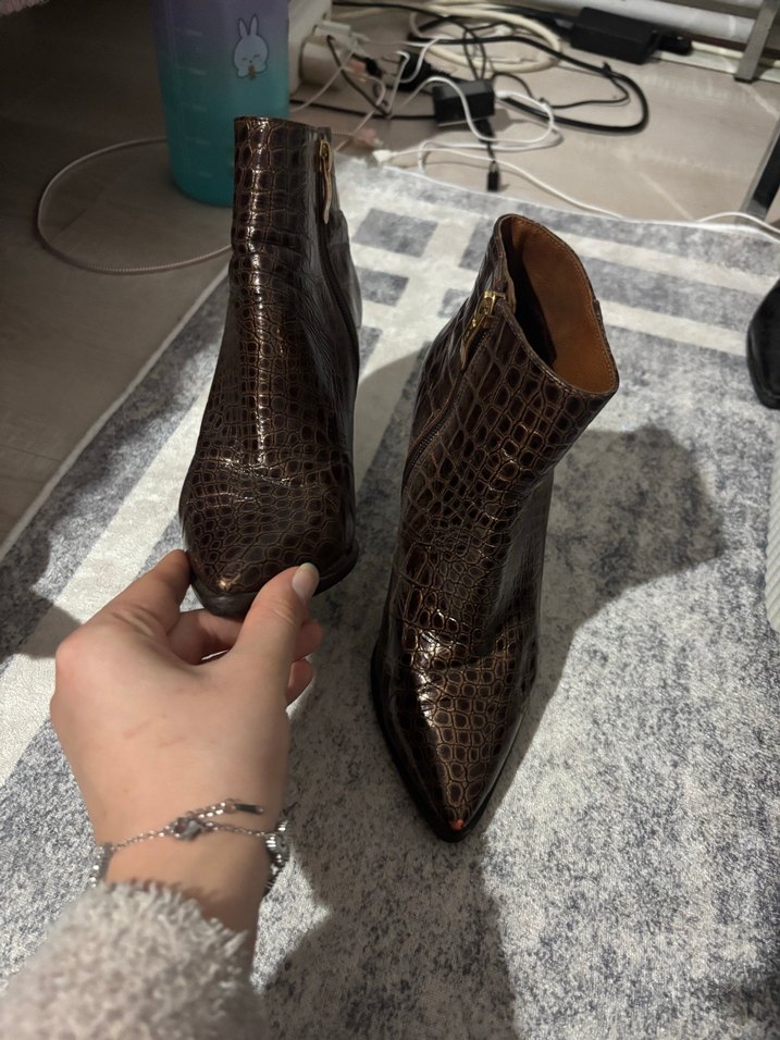 Parlak Timsah Desenli Sivri Burun Topuklu - Görsel 2