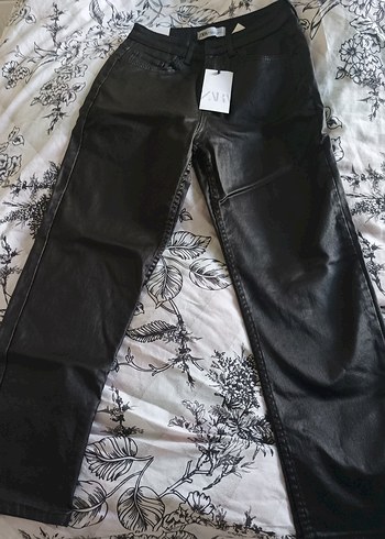 Zara mumlu jean pantolon