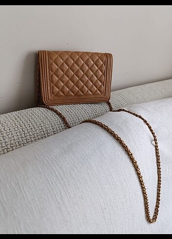 Chanel Aslını aratmayan %100kuzu derisi Chanel canta