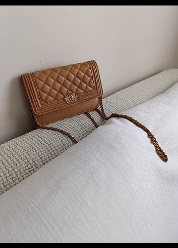 Aslını aratmayan %100kuzu derisi Chanel canta