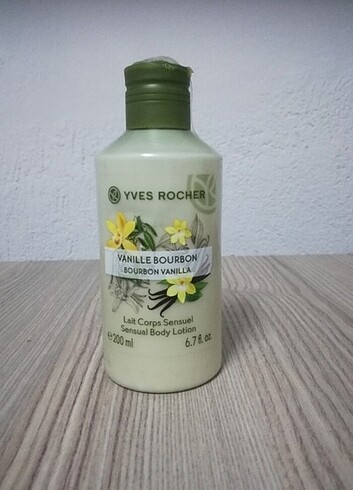 Yves Rocher vanilya vücut losyonu