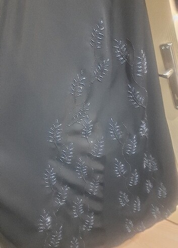 Dubai abaya