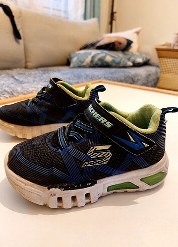 23 Beden Skechers 23 no ışıklı spor ayakkabi