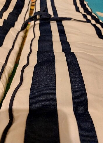 Pottery Barn Kids Yatak Kenari - Görsel 6