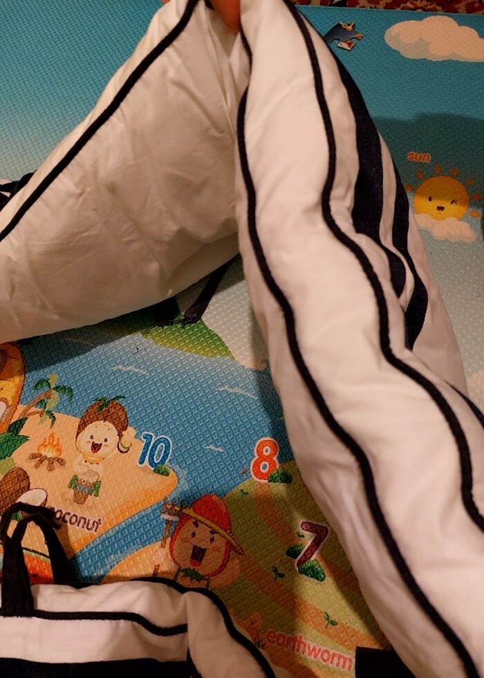 Pottery Barn Kids Yatak Kenari - Görsel 3