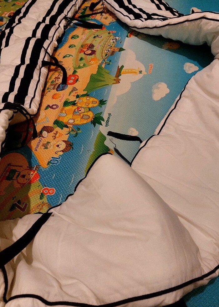 Pottery Barn Kids Yatak Kenari - Görsel 4