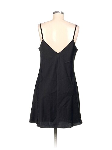 Stradivarius Kısa Elbise %70 İndirimli. - Görsel 3