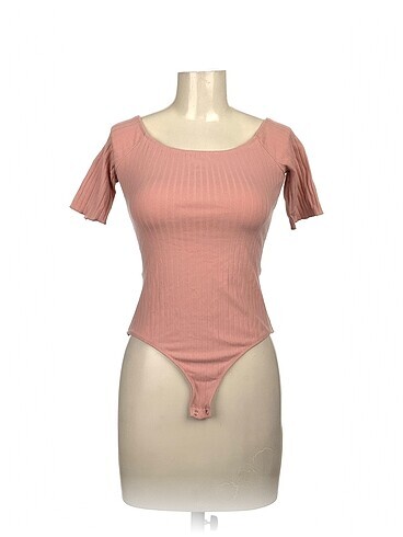 Bershka Bluz %70 İndirimli.