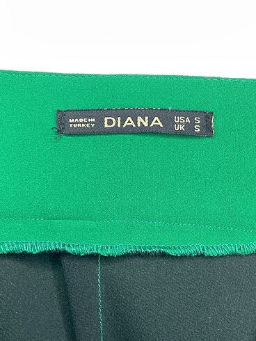 s Beden yeşil Renk PreLoved Kumaş Pantolon %70 İndirimli.