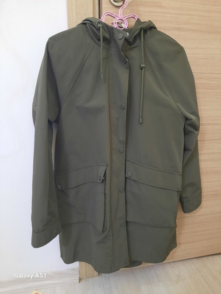 LCW Grace Kadın Kapüşonlu Düz Midi Mont - Görsel 4