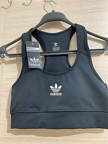 Adidas sporcu atlet