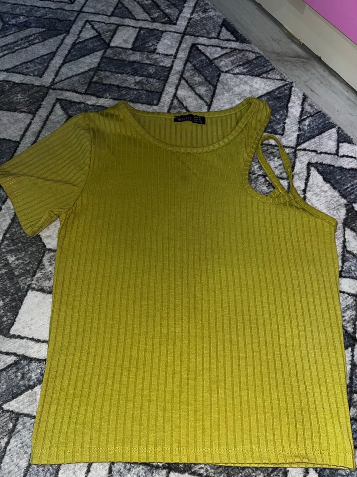 Kısa Kollu Triko Bluz - Görsel 3