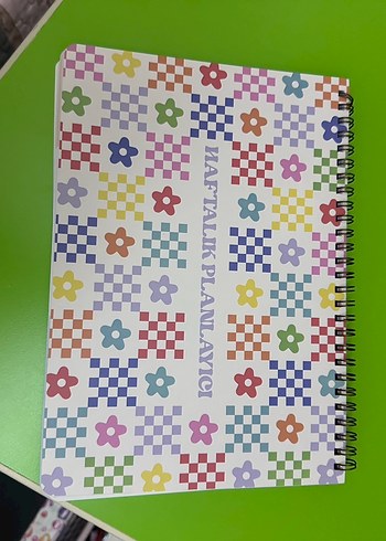 Pastel Renkli Haftalık Planlayıcı Defter