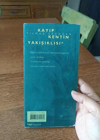 Kayıp Kentin Yakışıklısı - Yılmaz Erdoğan - Görsel 2