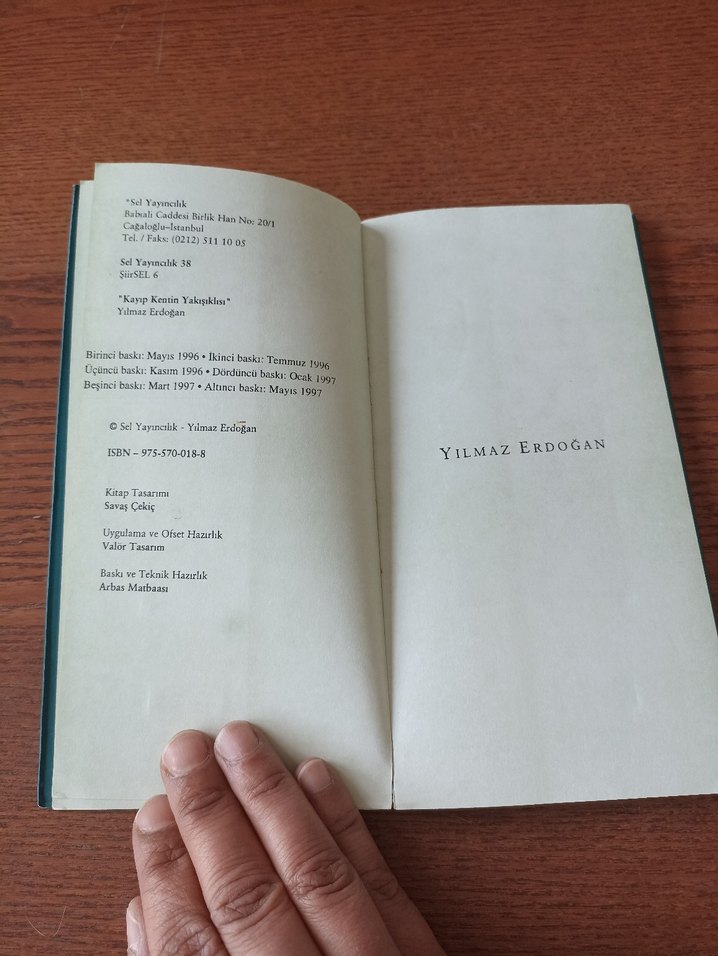 Kayıp Kentin Yakışıklısı - Yılmaz Erdoğan - Görsel 3