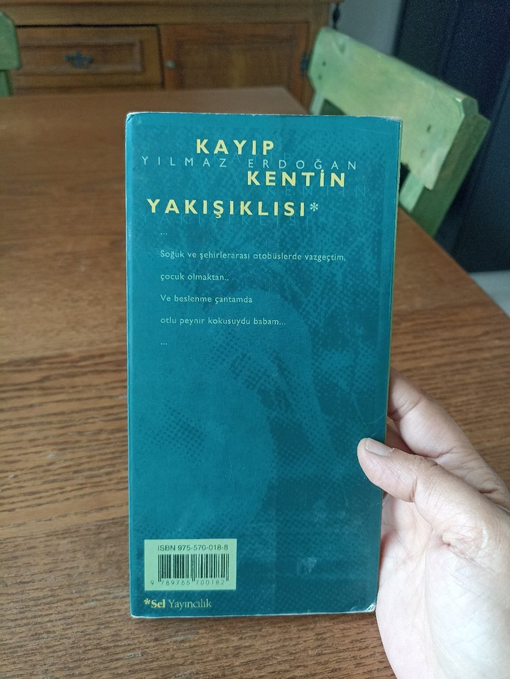 Kayıp Kentin Yakışıklısı - Yılmaz Erdoğan - Görsel 2