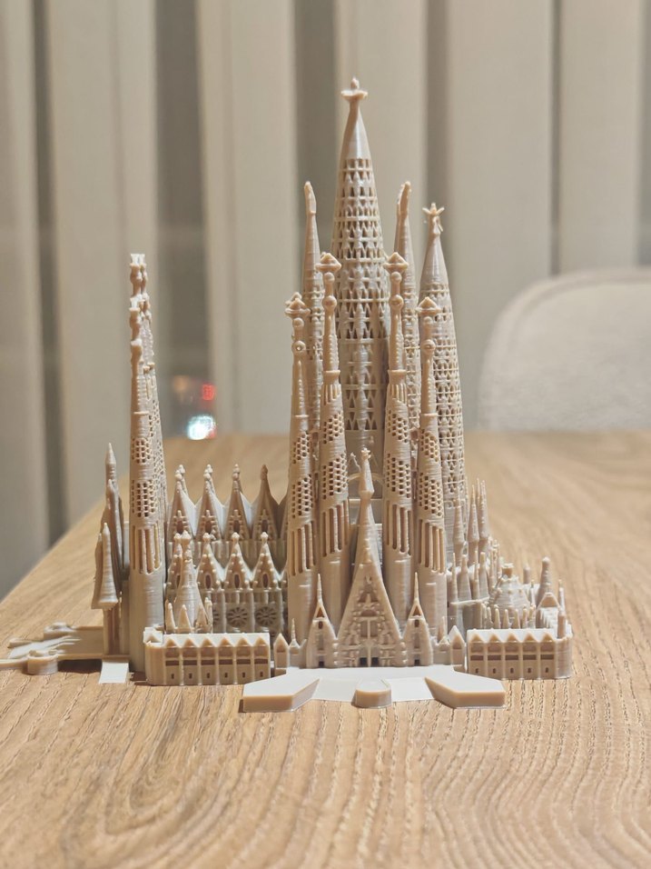 3d sagrada familia - Görsel 2