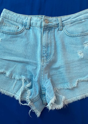 Defacto Kadın Mavi Yırtık Mini Denim Şort