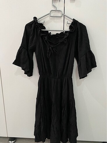 siyah yazlık elbise