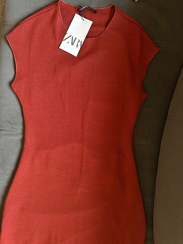 Zara sırt dekolteli kiremit mini elbise