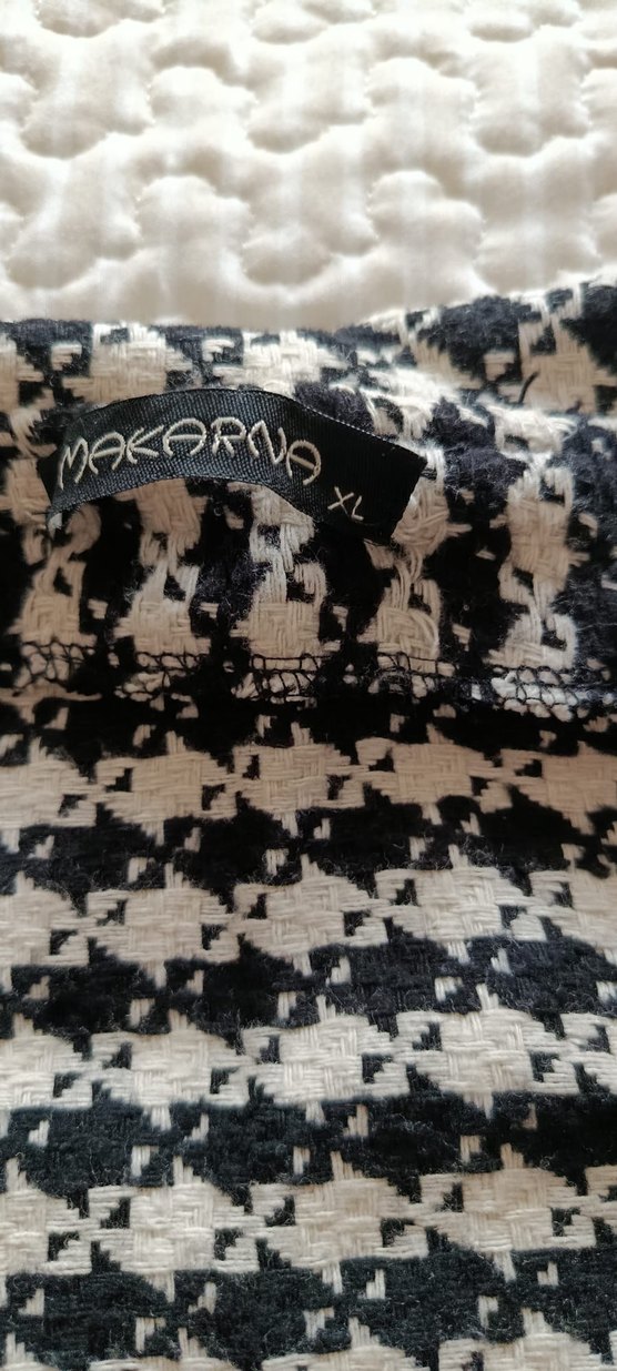 Kazayağı Desenli Pelerin - Görsel 3