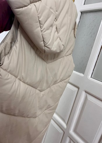 Bej Kapüşonlu Kadın Şişme Yelek - Görsel 3