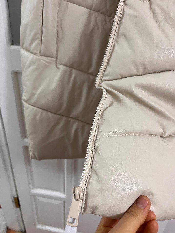 Bej Kapüşonlu Kadın Şişme Yelek - Görsel 4