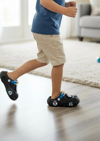 Siyah Baskılı Tokalı Erkek Çocuk Terliği - Görsel 4