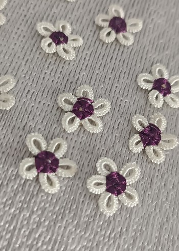 El Yapımı Bohem Çiçek Nakışı Detayları - Görsel 3