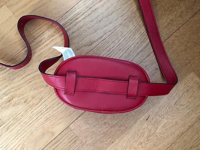 Beden Mango ve stradivarius çantası Prada ve laura ashely