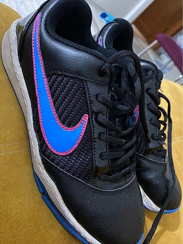 nike spor ayakkabi