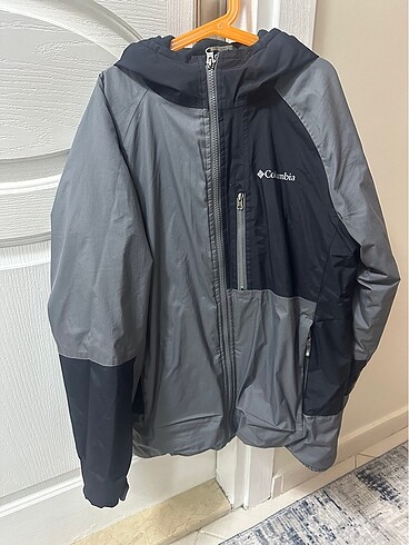 Columbia 15-16 Yaş