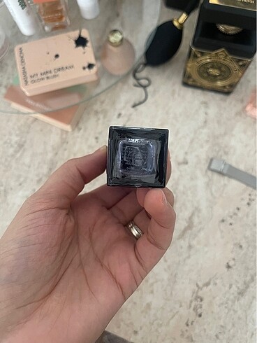 Beden Renk Dolce Gabbana sakal yağı