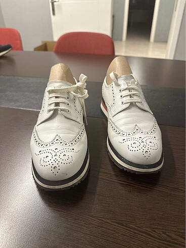 Prada Beyaz Ayakkabı