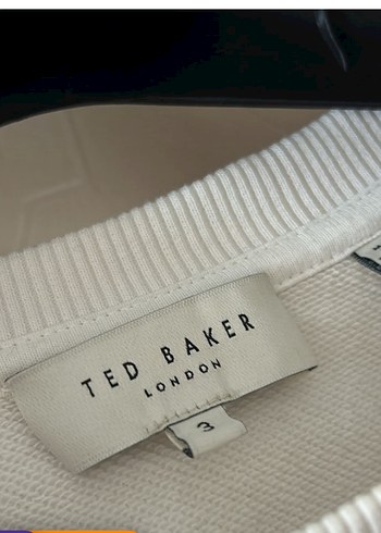 Kadın swit marka temsilidir ön kısmında belirsiz çay lekesi var - Görsel 2