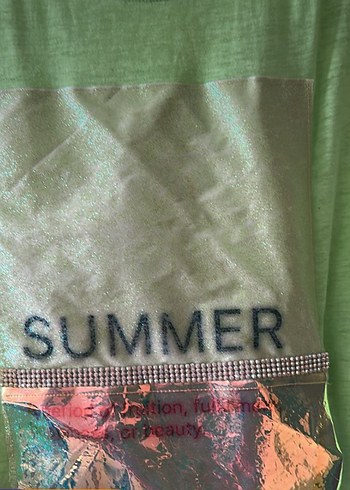 Yeşil Baskılı Kısa Kollu Kadın Tişört butik ürünüdür - Görsel 2