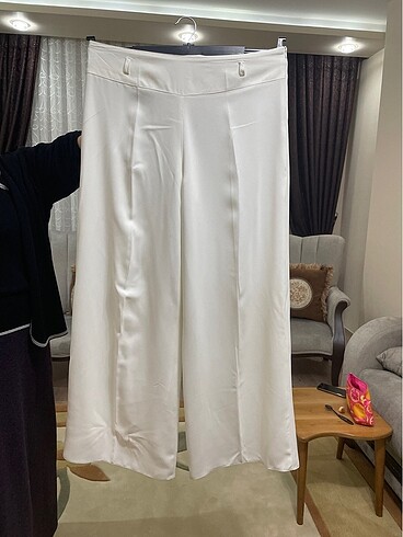 Uzun beyaz Pantolon