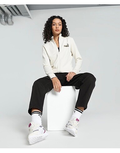 s Beden Puma ESS+ CLASS ACT Track Jacket Mont Kadın S Beden