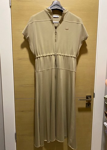 Lacoste Bej Yarim Fermuarli Uzun Elbise