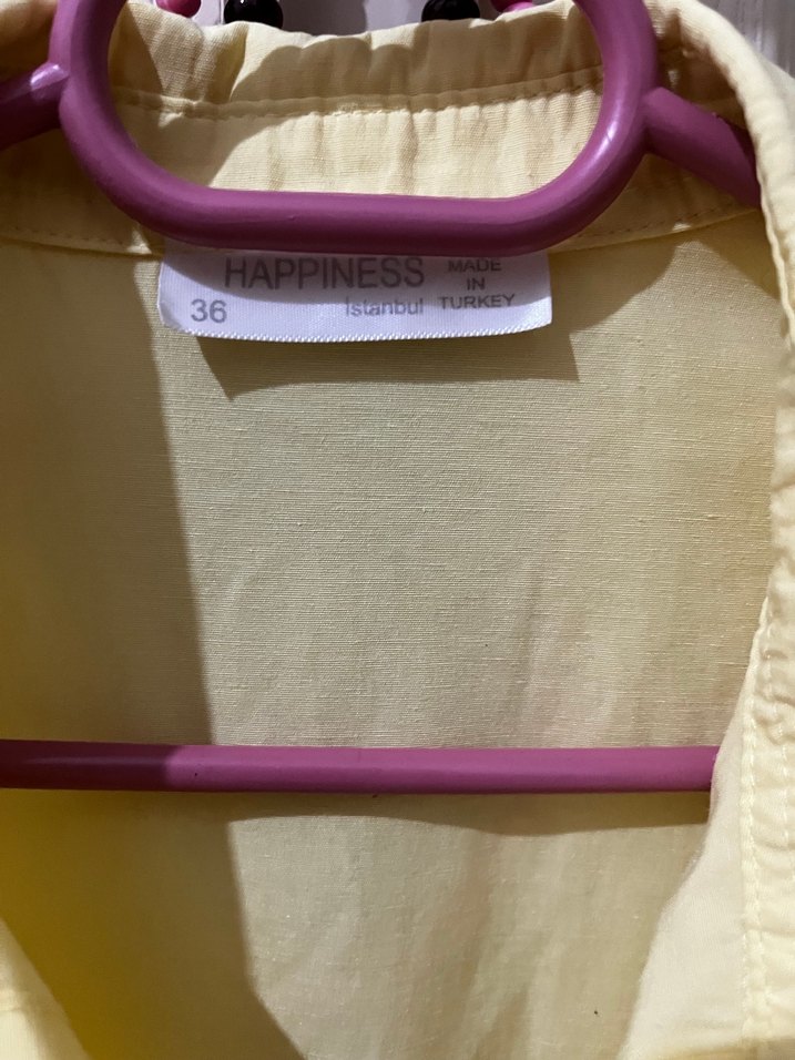 Sarı Düğmeli Kadın Keten Gömlek - Görsel 2