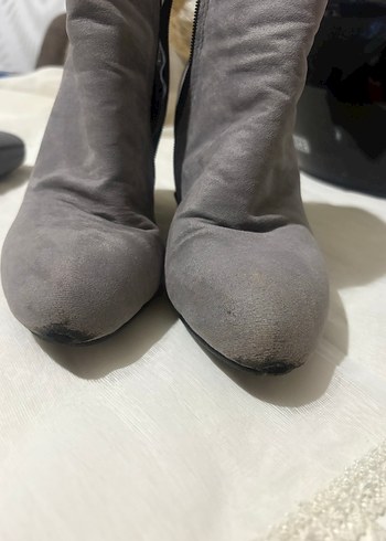 Süet Gri Kadın Botlar Fermuarlı Topuklu - Görsel 2