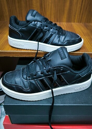 Orjinal adidas