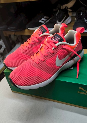 Pembe Bağcıklı Kadın Spor Ayakkabı - Görsel 3