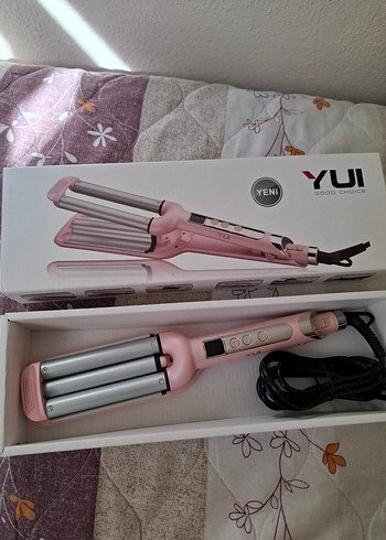 Pembe YUI wag maşa