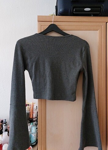 l Beden Trendyolmilla İspanyol kol crop bluz