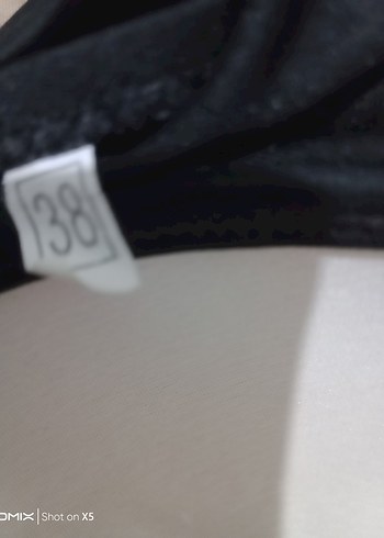 Siyah Strappy Tokalı Bikini Üstü - Görsel 3